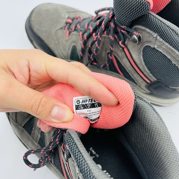 WOMENS HI-TEC WATERPROOF HIKING TRAIL OUTDOOR TALL HIGH TOP BOOTS SHOES - Picture 12 of 12